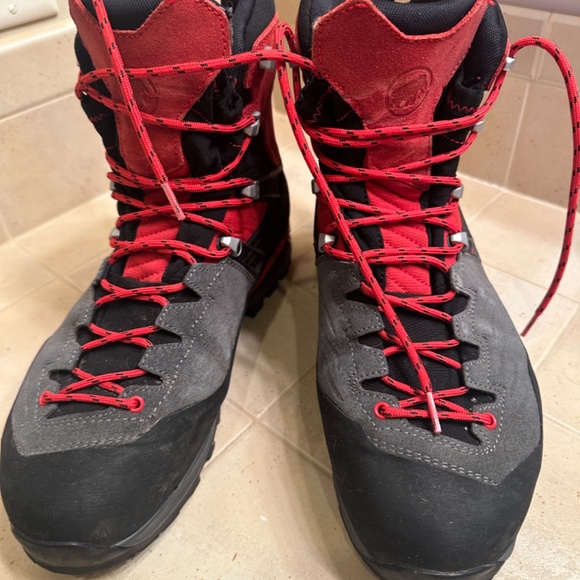 Mammut Kento Pro High GTX Mountaineering Boot - Men's - Picture 2 of 5